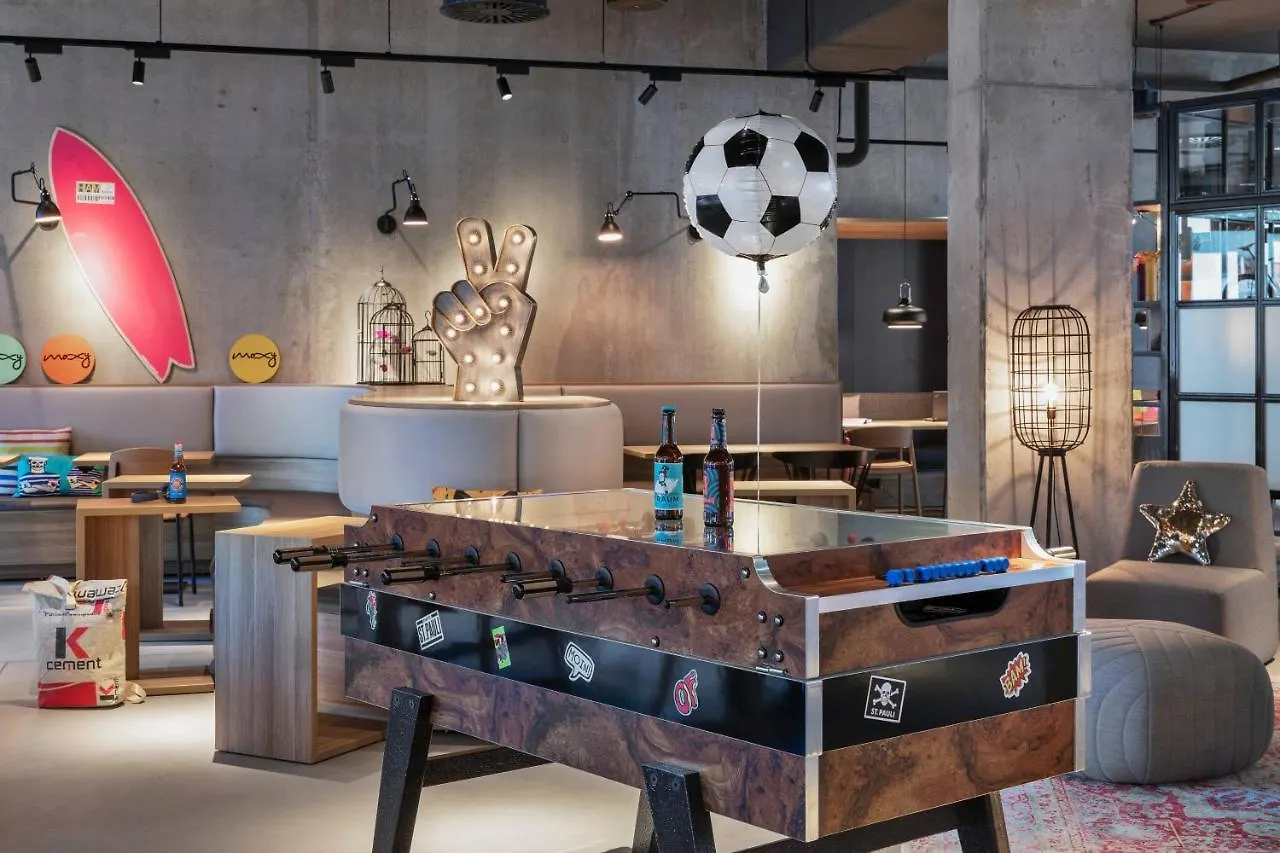 Hotel Moxy Hamburg City
